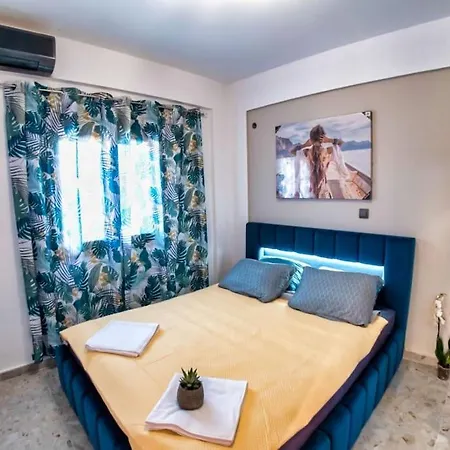 Deluxe Sani Relax باراليا ساني