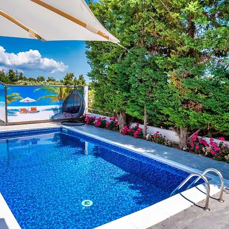 Vilă Deluxe Sani Relax *