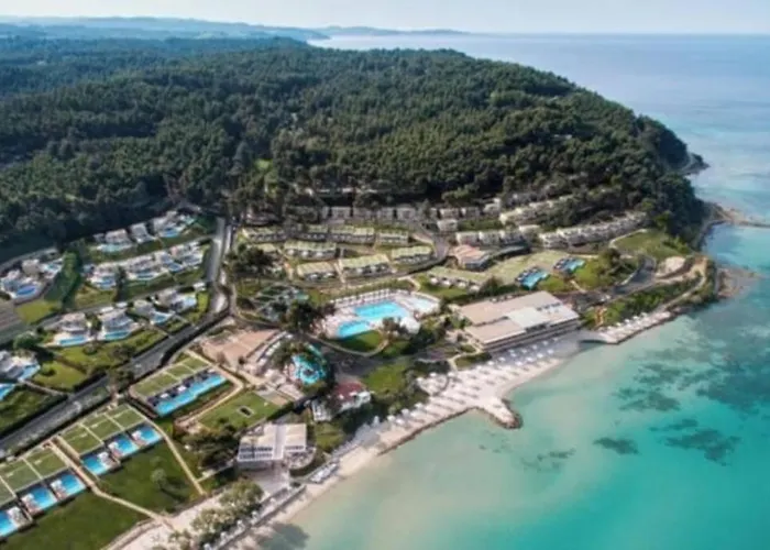 Вилла Deluxe Sani Relax