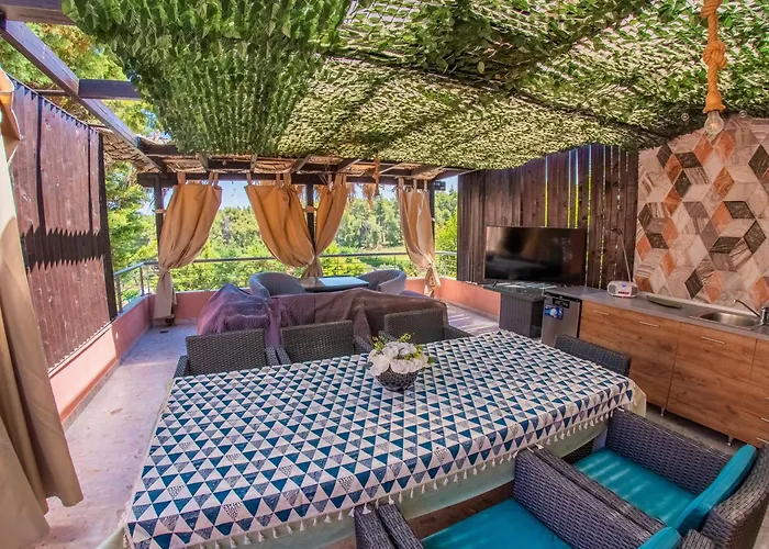 Вилла Deluxe Sani Relax *