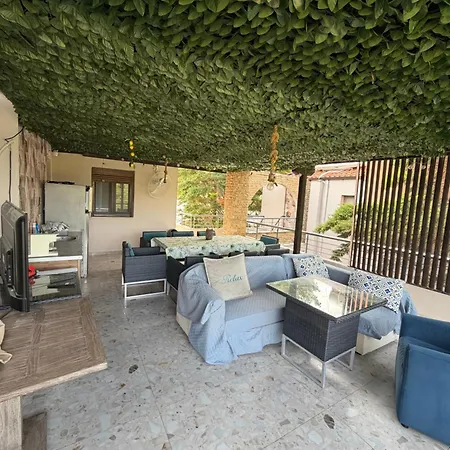 Vilă Deluxe Sani Relax *