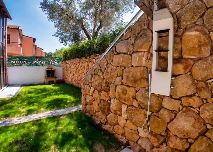 Deluxe Sani Relax 别墅 *