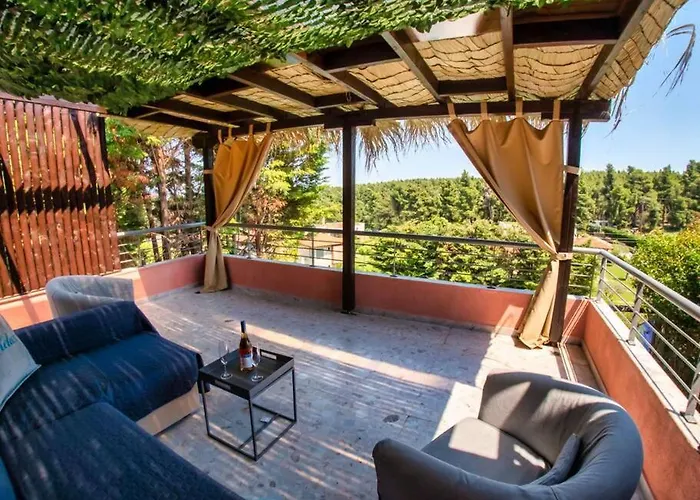 Deluxe Sani Relax * 撒尼海滩